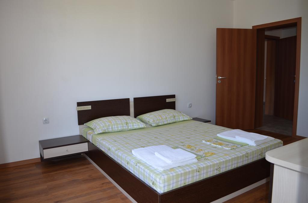 Guest House Georgievi Πριμόρσκο Δωμάτιο φωτογραφία