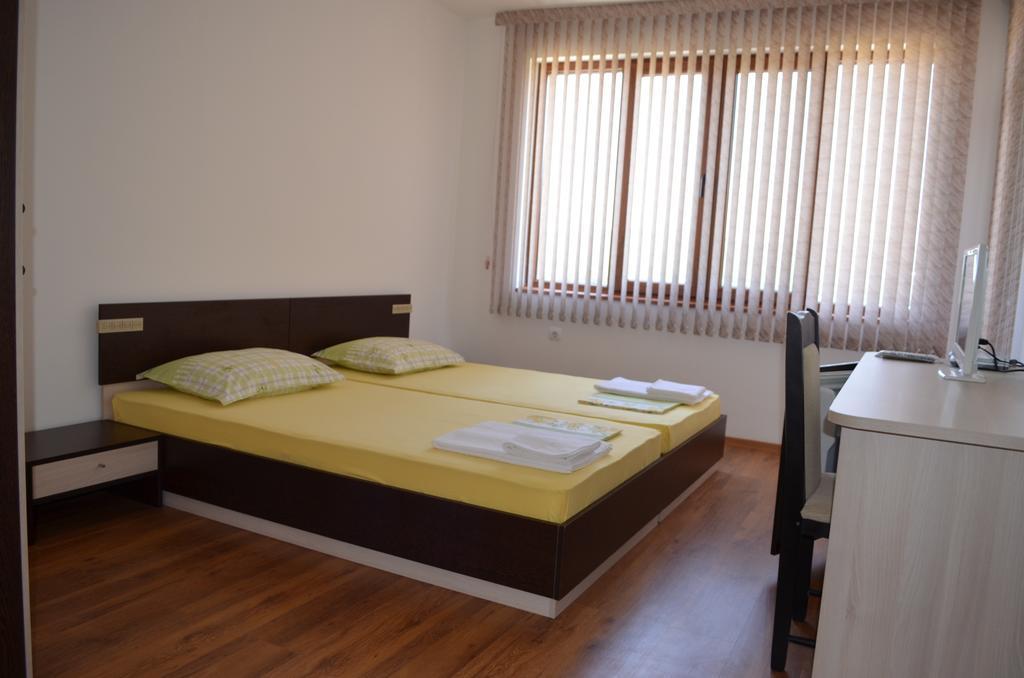 Guest House Georgievi Πριμόρσκο Δωμάτιο φωτογραφία