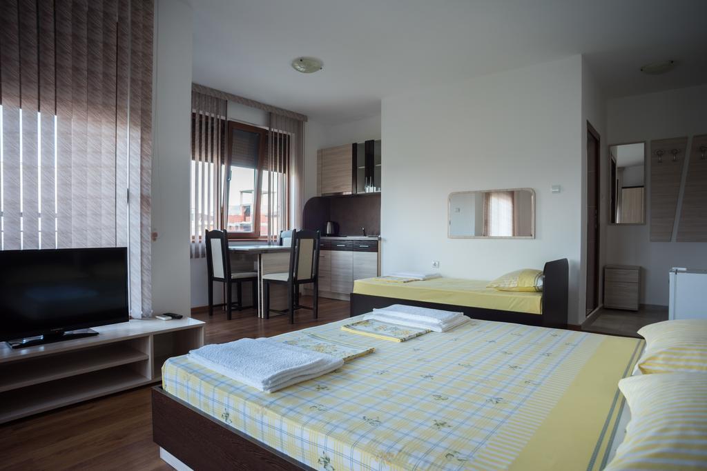 Guest House Georgievi Πριμόρσκο Εξωτερικό φωτογραφία